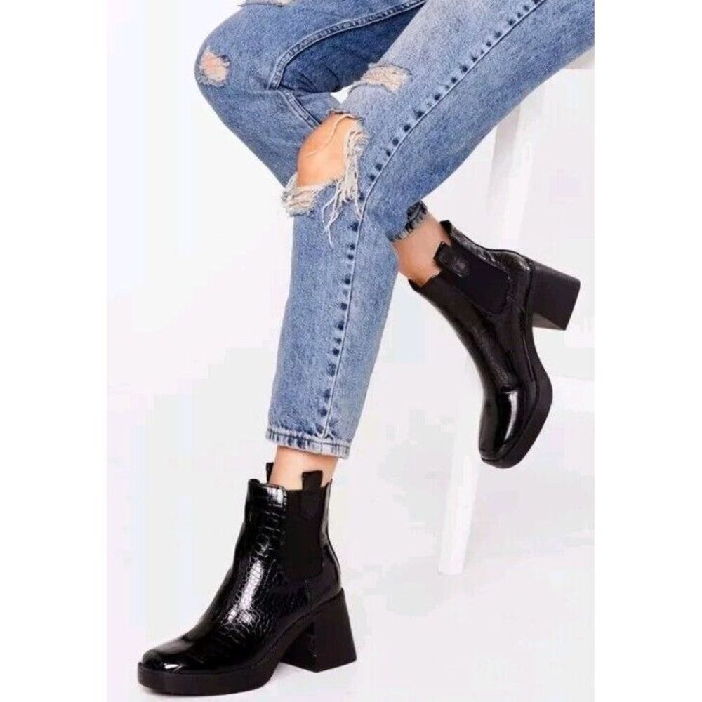 NastyGal Womens Platform black bootie chunky heel crocodile size 6.5 -7